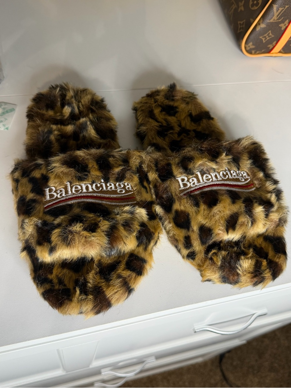 Leopard Faux-Fur Plush Slides fashion inspired